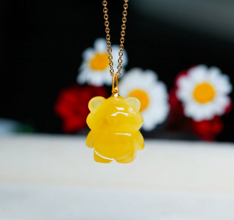 Chicken oil yellow beeswax bear pendant.-ZROLMA(DZ2024923001)