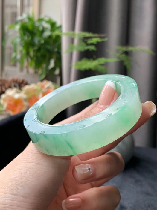 Pulsera de flores flotantes con fondo verde hielo transparente en blanco - ZROLMA (SZ2024923001)